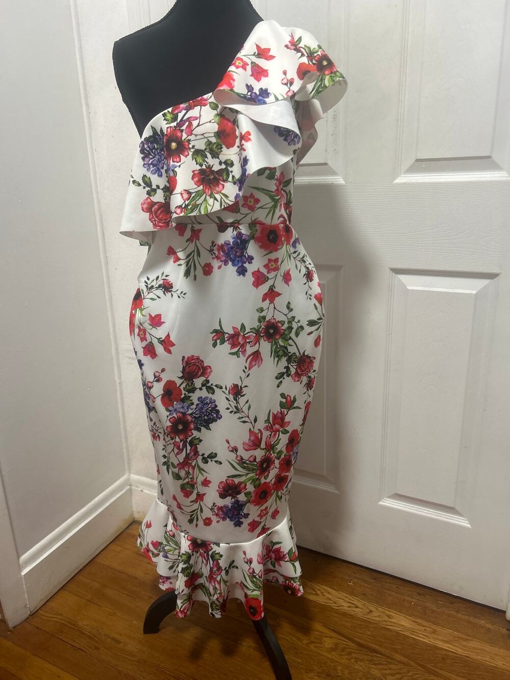 Asos Maternity White Floral Mermaid Cottagecore Dress Size US 6 NWT